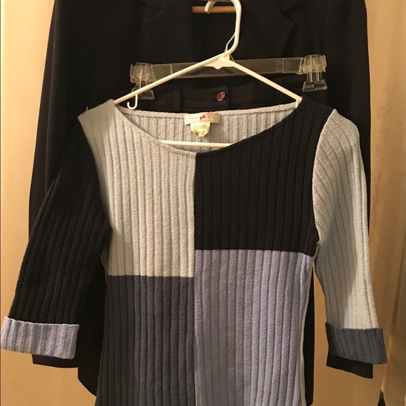 Vertigo Paris Sweaters - Vertigo Paris top to wear with/without pant suit.